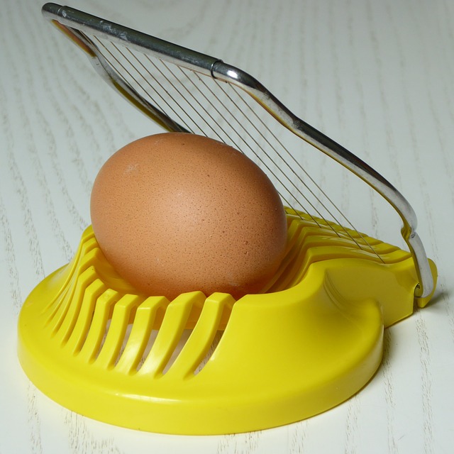 Fremtidens æggeskærer: Hvordan teknologi revolutionerer morgenmaden